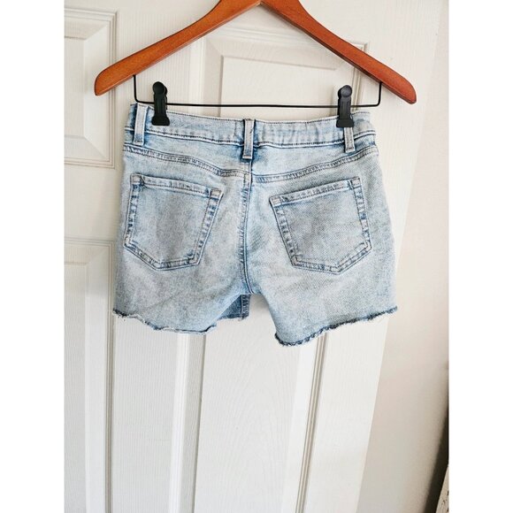 SO Girls 14 Floral Pattern Jean Short - Picture 2 of 4